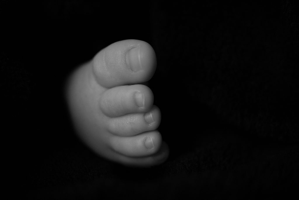 photo des pieds de bébé